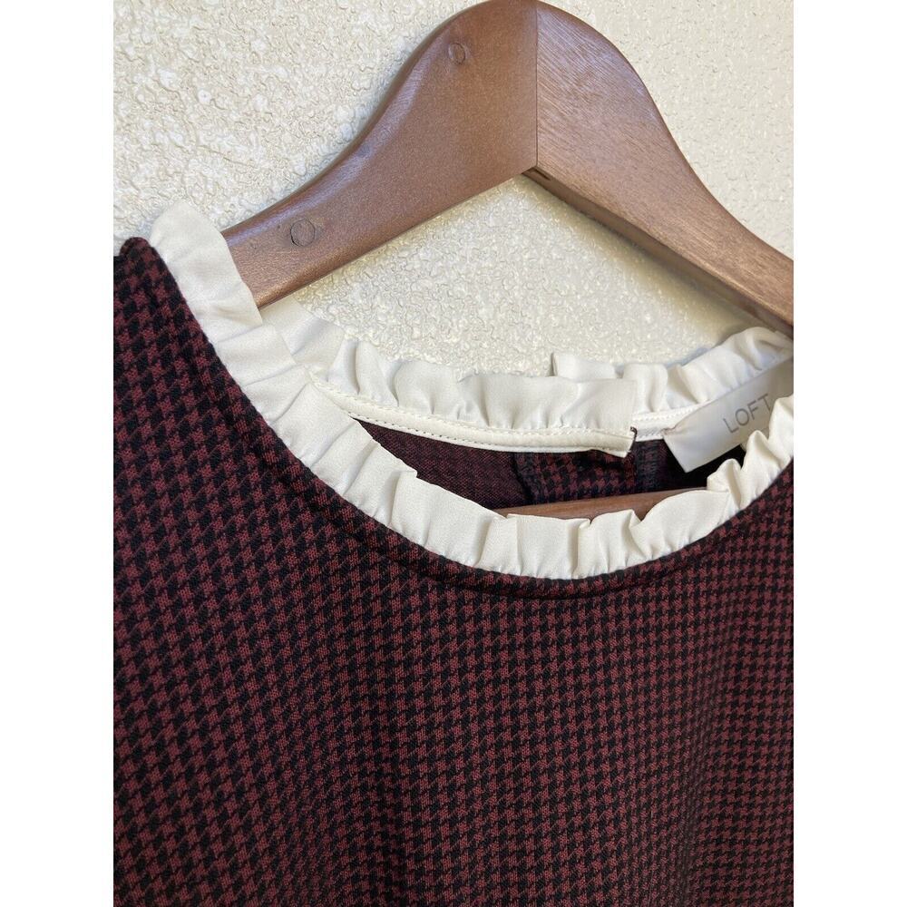 NWOT LOFT Houndtooth Mini Dress size 14 red and black ruffle neck holiday - Picture 3 of 7